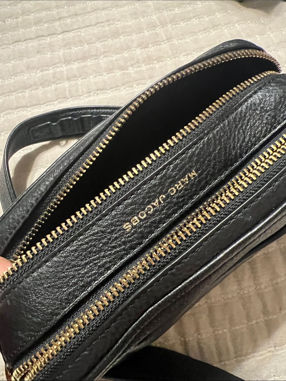 Marc Jacobs Black Leather Crossbody with Gold Double J Hardware Soft Pebble - Picture 3 of 8